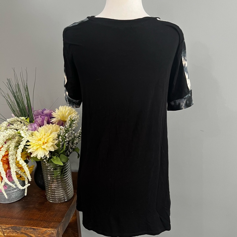 Love Story T-Shirt - Picture 4 of 11
